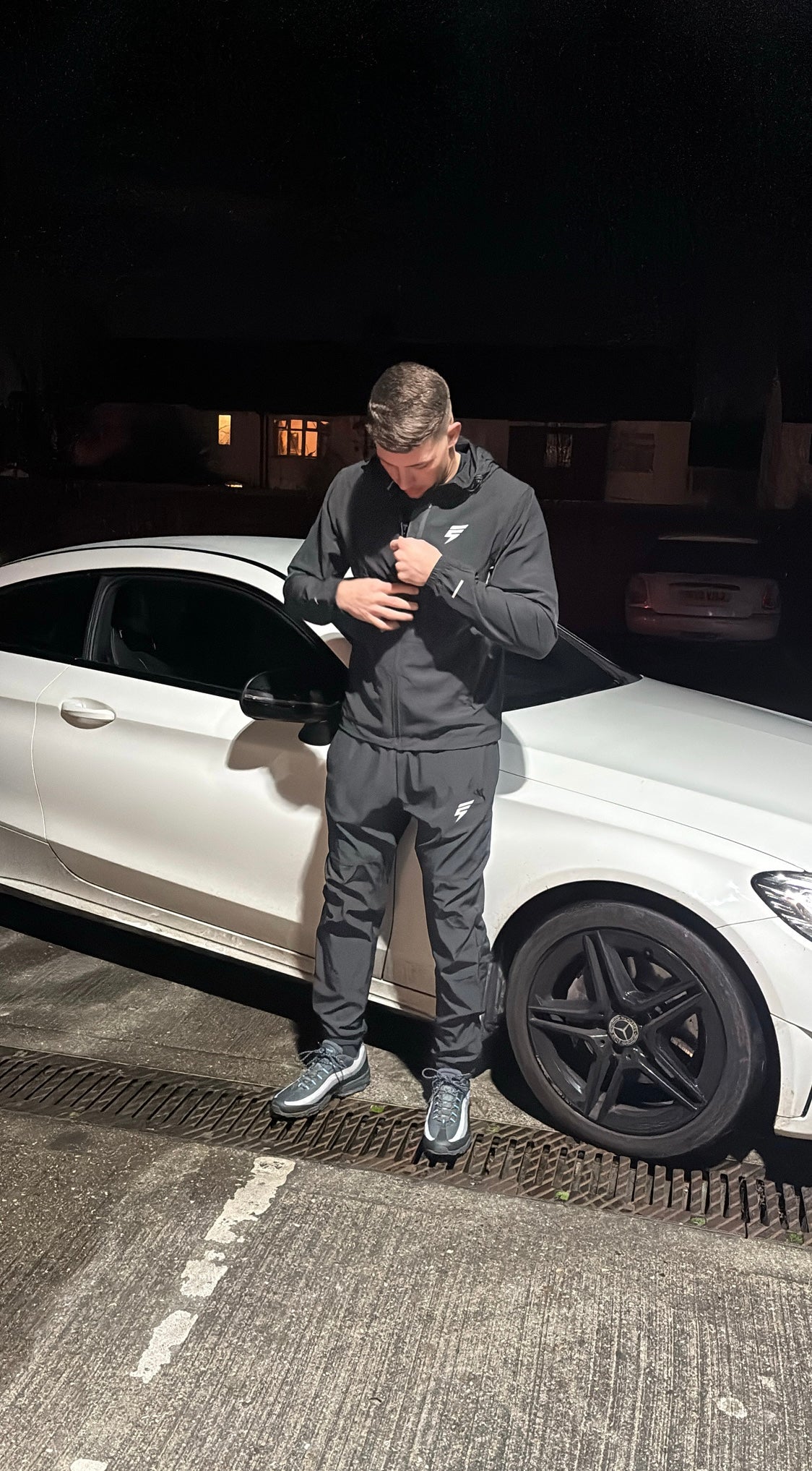 BLACK ELUDE TRACKSUIT