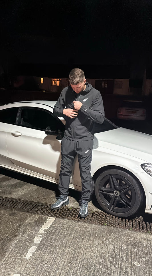 BLACK ELUDE TRACKSUIT